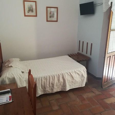 Hostal Comercio Carmona  Zewnętrze zdjęcie